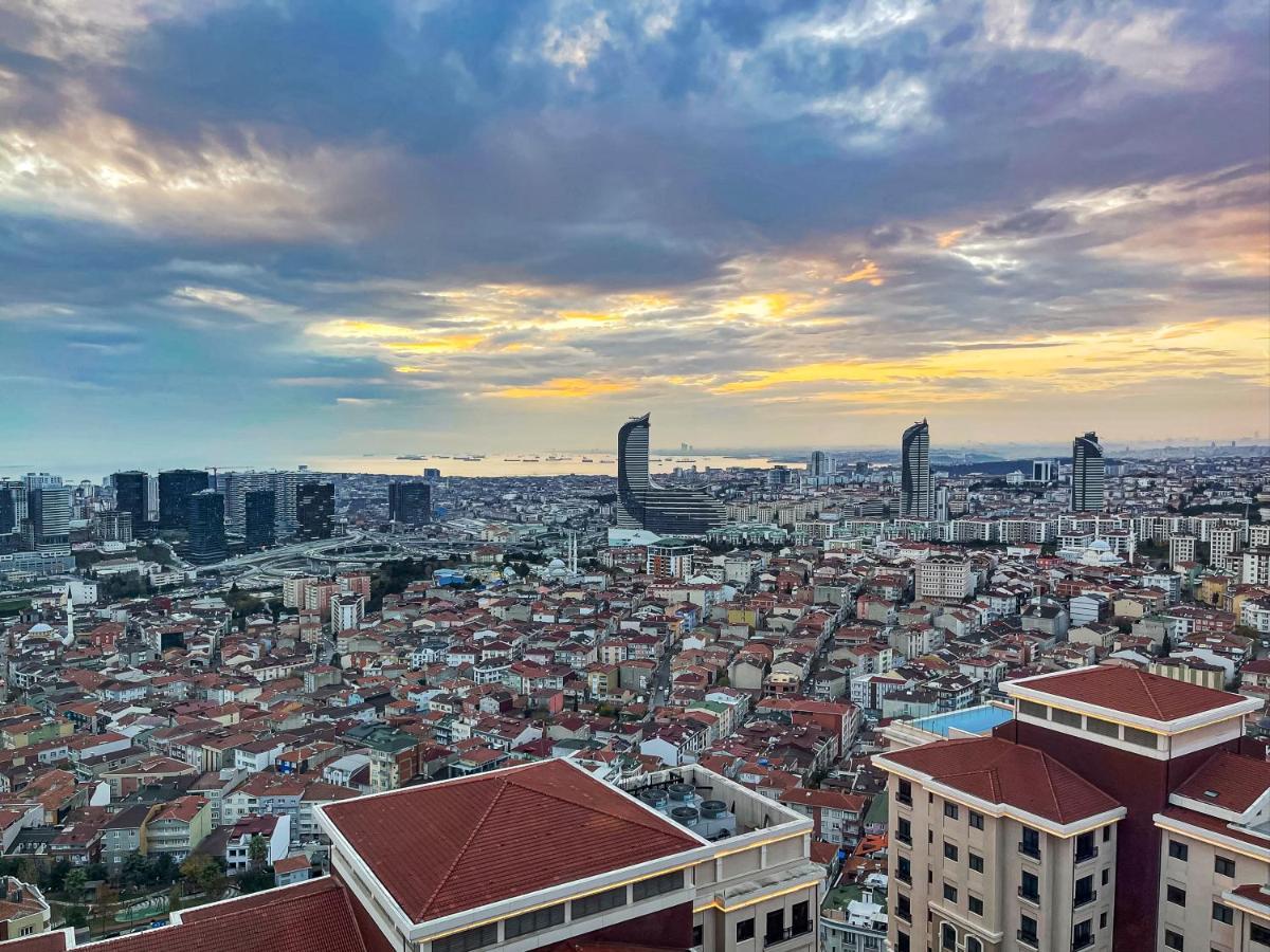 Emaar, Dinner At 102M With A View Of The Bosphorus Istanbul Eksteriør billede